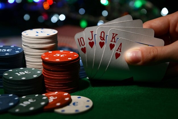 Spadegaming game interface on idol129 slot showing bet controls and paytable